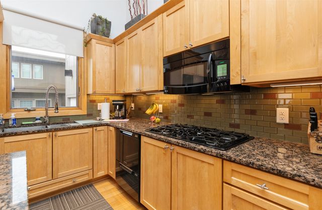 5682 Long Meadow Court, Johnston, IA 50131