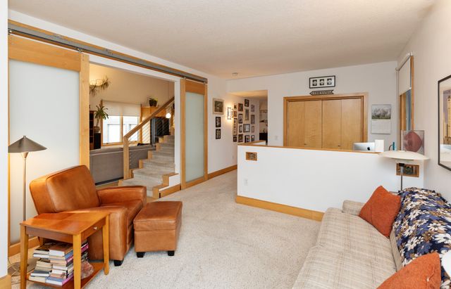 5682 Long Meadow Court, Johnston, IA 50131