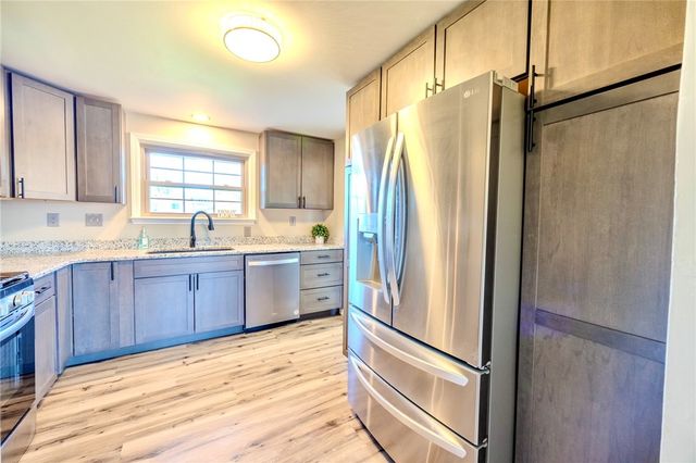 384 Union St, Uniontown, PA 15401