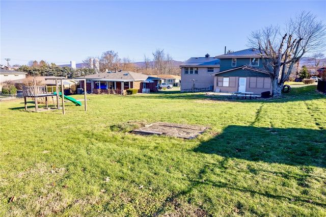 384 Union St, Uniontown, PA 15401