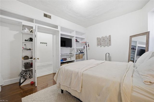 1015 Colonial Ave Apt 4, Norfolk, VA 23507