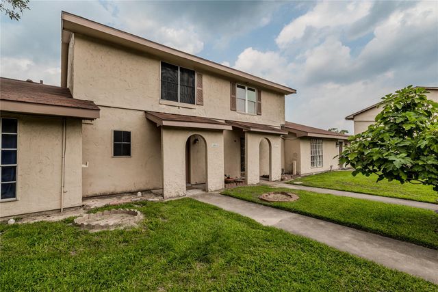 1803 Country Village Boulevard, Humble, TX 77338