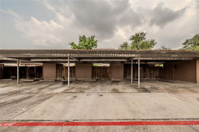 1803 Country Village Boulevard, Humble, TX 77338