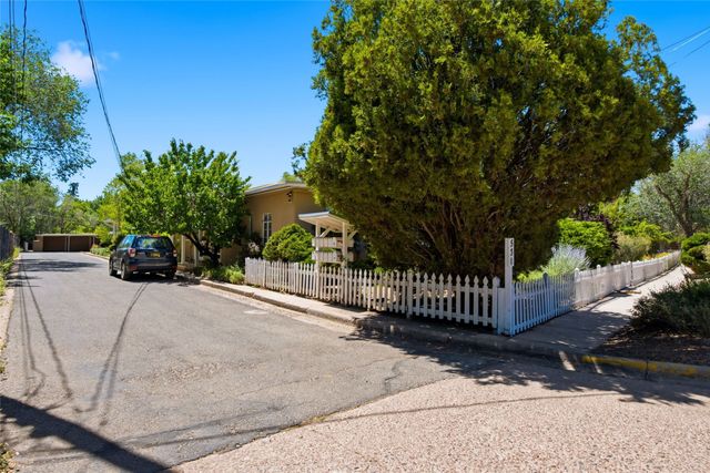 530 Garcia Street 11, Santa Fe, NM 87505