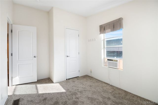 9260 N Diamond Bar Avenue, Kingman, AZ 86401