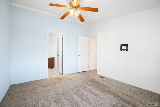 9260 N Diamond Bar Avenue, Kingman, AZ 86401