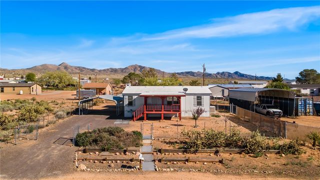 9260 N Diamond Bar Avenue, Kingman, AZ 86401