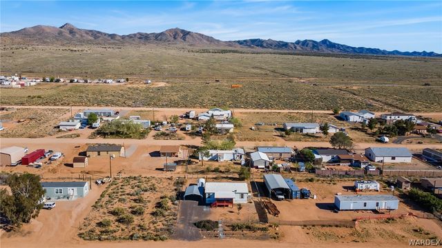 9260 N Diamond Bar Avenue, Kingman, AZ 86401