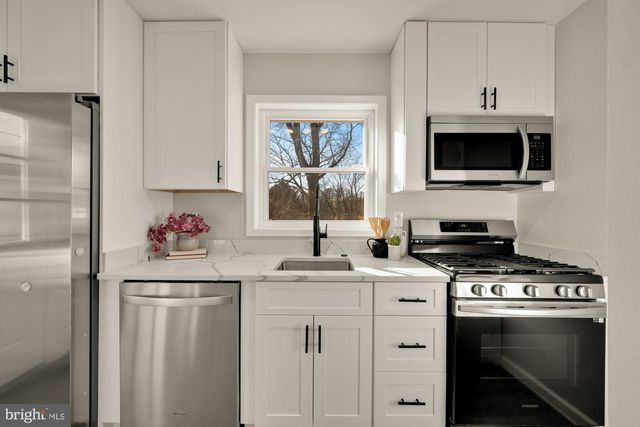 6112 PAULONIA RD, Alexandria, VA 22310