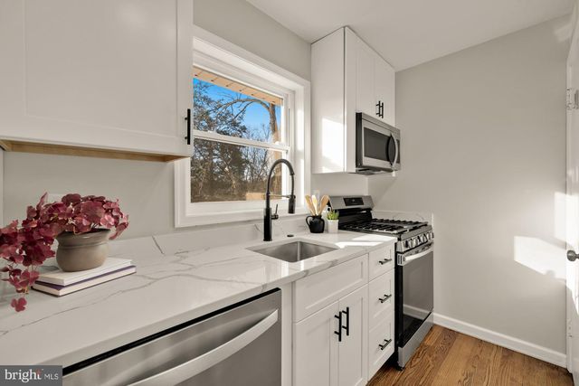 6112 PAULONIA RD, Alexandria, VA 22310