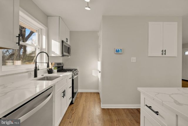 6112 PAULONIA RD, Alexandria, VA 22310