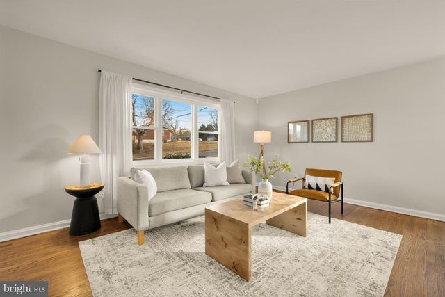 6112 PAULONIA RD, Alexandria, VA 22310