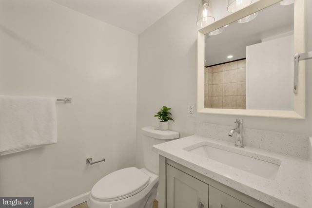 6112 PAULONIA RD, Alexandria, VA 22310