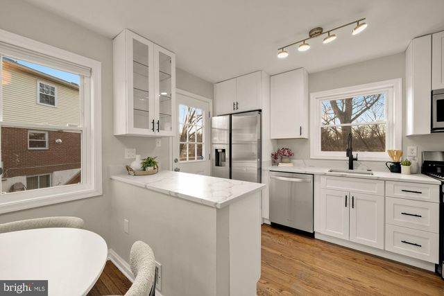 6112 PAULONIA RD, Alexandria, VA 22310