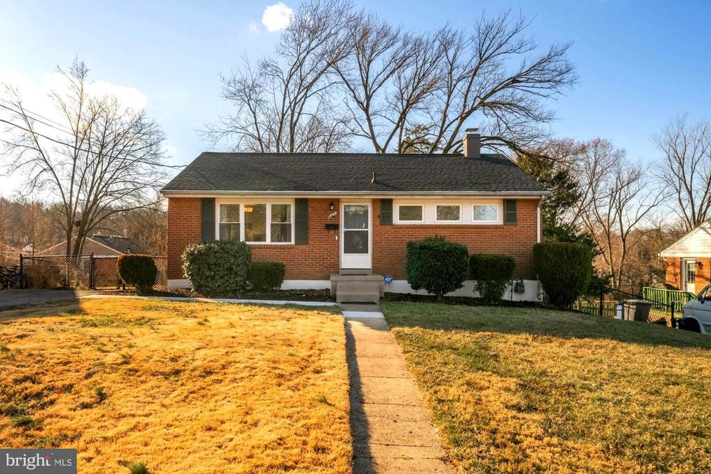 6112 PAULONIA RD, Alexandria, VA 22310