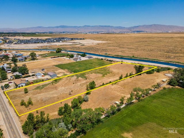 7850 S Cole Rd, Boise, ID 83709