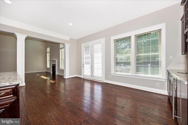 100 CASTLE OAK CT, Clarksburg, MD 20871