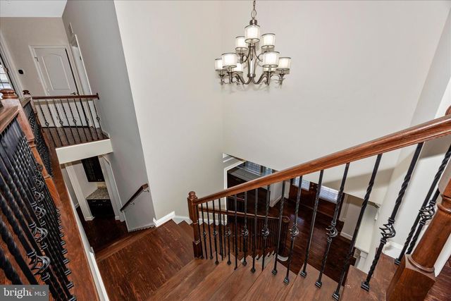 100 CASTLE OAK CT, Clarksburg, MD 20871