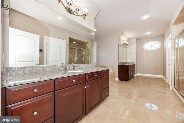 100 CASTLE OAK CT, Clarksburg, MD 20871