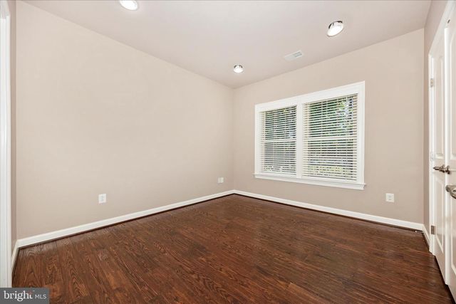 100 CASTLE OAK CT, Clarksburg, MD 20871