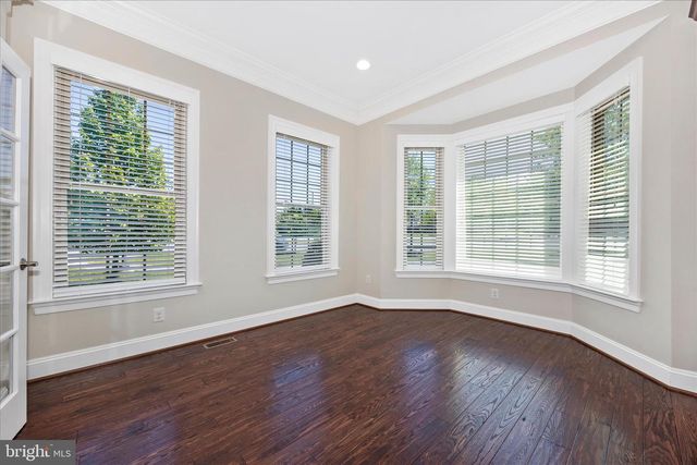 100 CASTLE OAK CT, Clarksburg, MD 20871