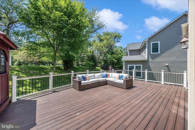 100 CASTLE OAK CT, Clarksburg, MD 20871