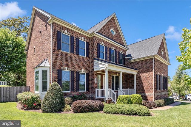 100 CASTLE OAK CT, Clarksburg, MD 20871