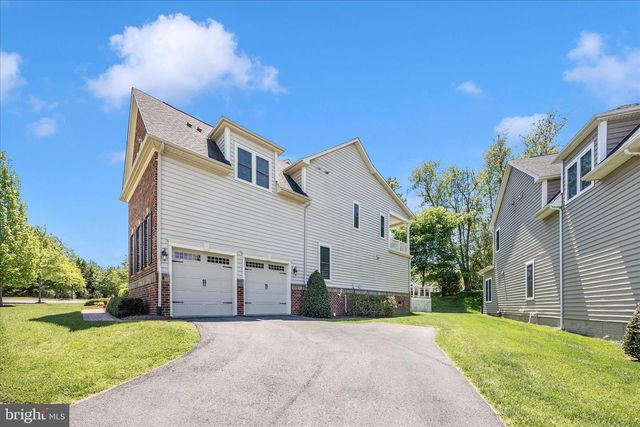 100 CASTLE OAK CT, Clarksburg, MD 20871