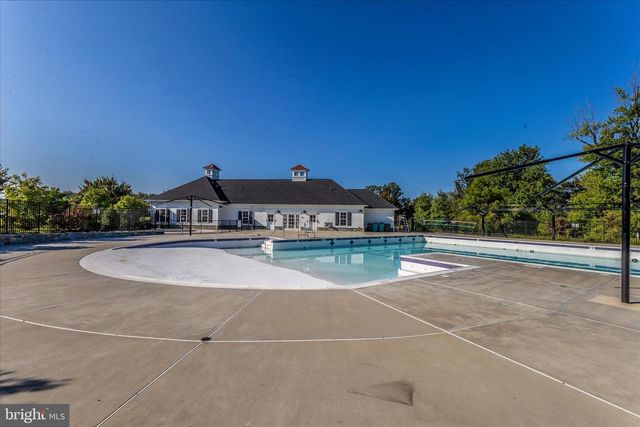 100 CASTLE OAK CT, Clarksburg, MD 20871