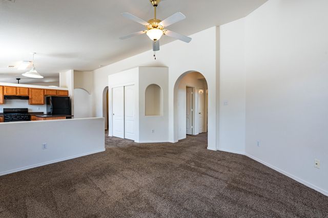 1000 High Plains Road NE, Rio Rancho, NM 87144