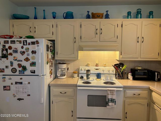 791 Hudson Parkway, Whiting, NJ 08759