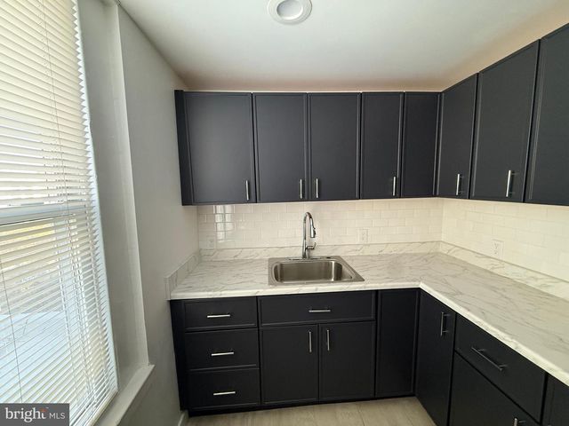 4937 WALNUT ST, Philadelphia, PA 19139