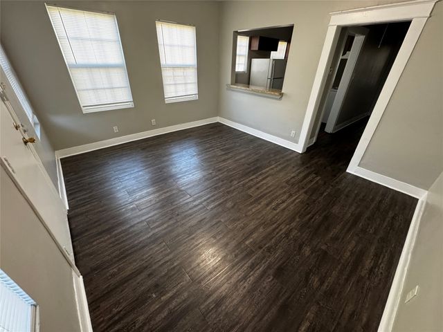 3514 Meadow Street, Dallas, TX 75215