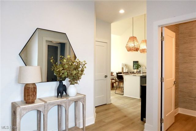 421 Bordeaux Boulevard, Broadview Heights, OH 44147