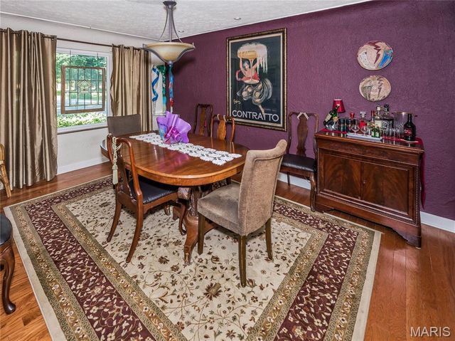 289 W Haller Drive, East Alton, IL 62024