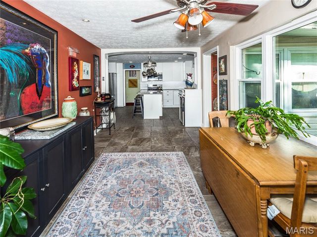 289 W Haller Drive, East Alton, IL 62024