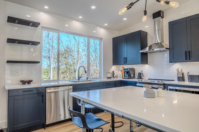 139 Cherokee Drive, Kimberling City, MO 65686