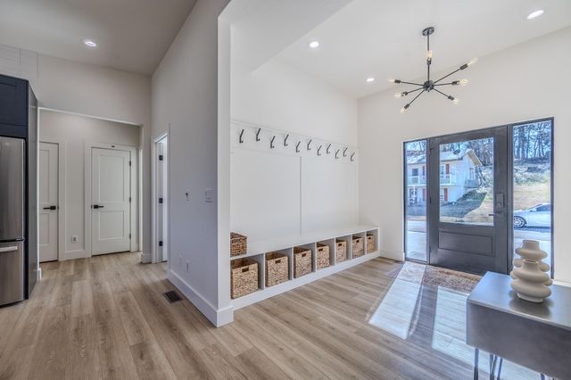 139 Cherokee Drive, Kimberling City, MO 65686