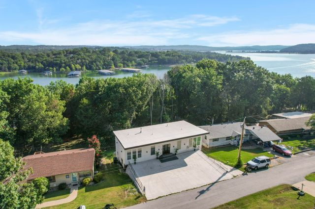 139 Cherokee Drive, Kimberling City, MO 65686