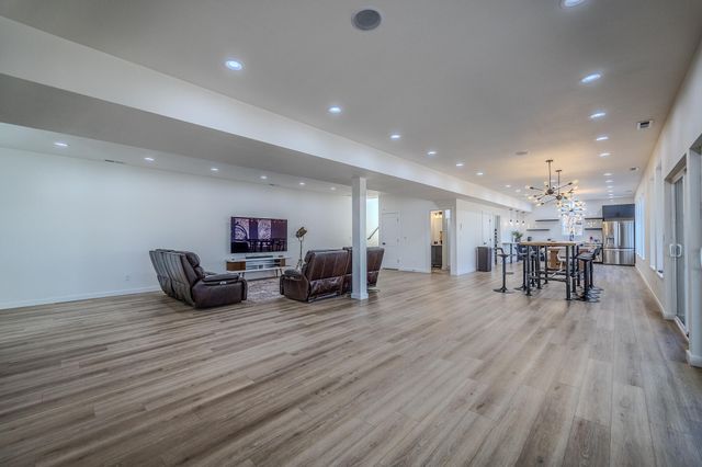 139 Cherokee Drive, Kimberling City, MO 65686