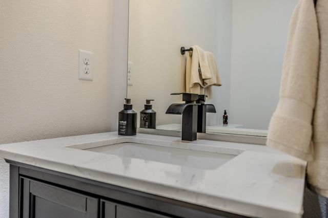 139 Cherokee Drive, Kimberling City, MO 65686