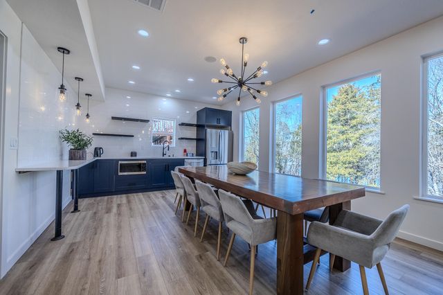 139 Cherokee Drive, Kimberling City, MO 65686