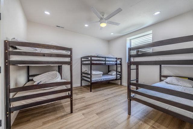 139 Cherokee Drive, Kimberling City, MO 65686