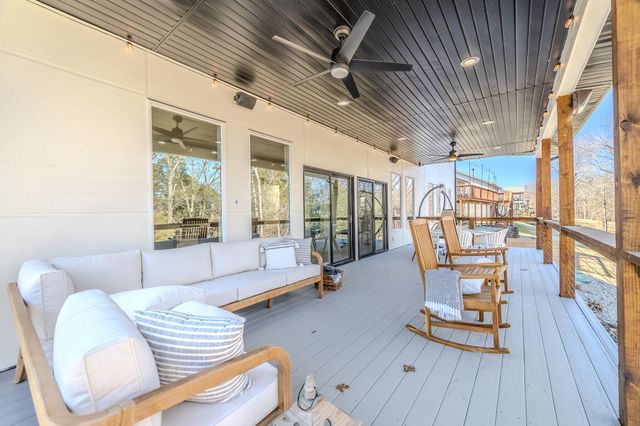 139 Cherokee Drive, Kimberling City, MO 65686