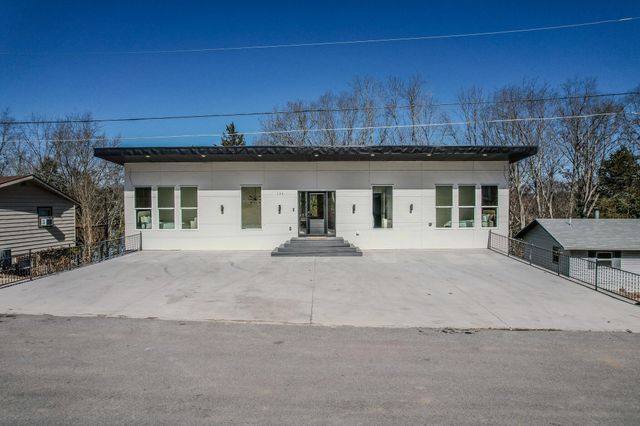 139 Cherokee Drive, Kimberling City, MO 65686