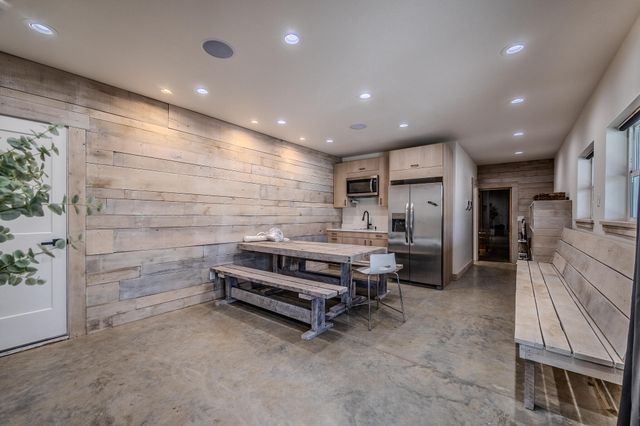 139 Cherokee Drive, Kimberling City, MO 65686