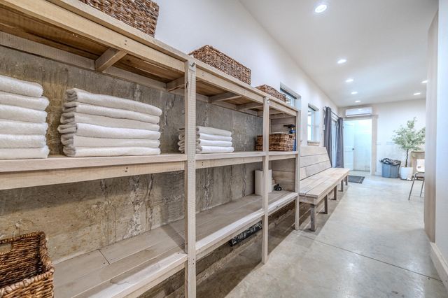 139 Cherokee Drive, Kimberling City, MO 65686