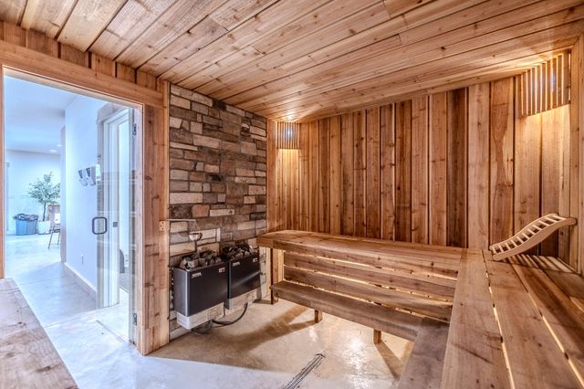 139 Cherokee Drive, Kimberling City, MO 65686