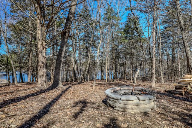 139 Cherokee Drive, Kimberling City, MO 65686