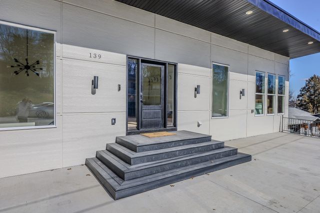 139 Cherokee Drive, Kimberling City, MO 65686